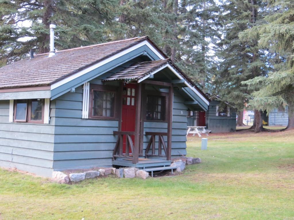 Rundle Chalets 캔모어 외부 사진